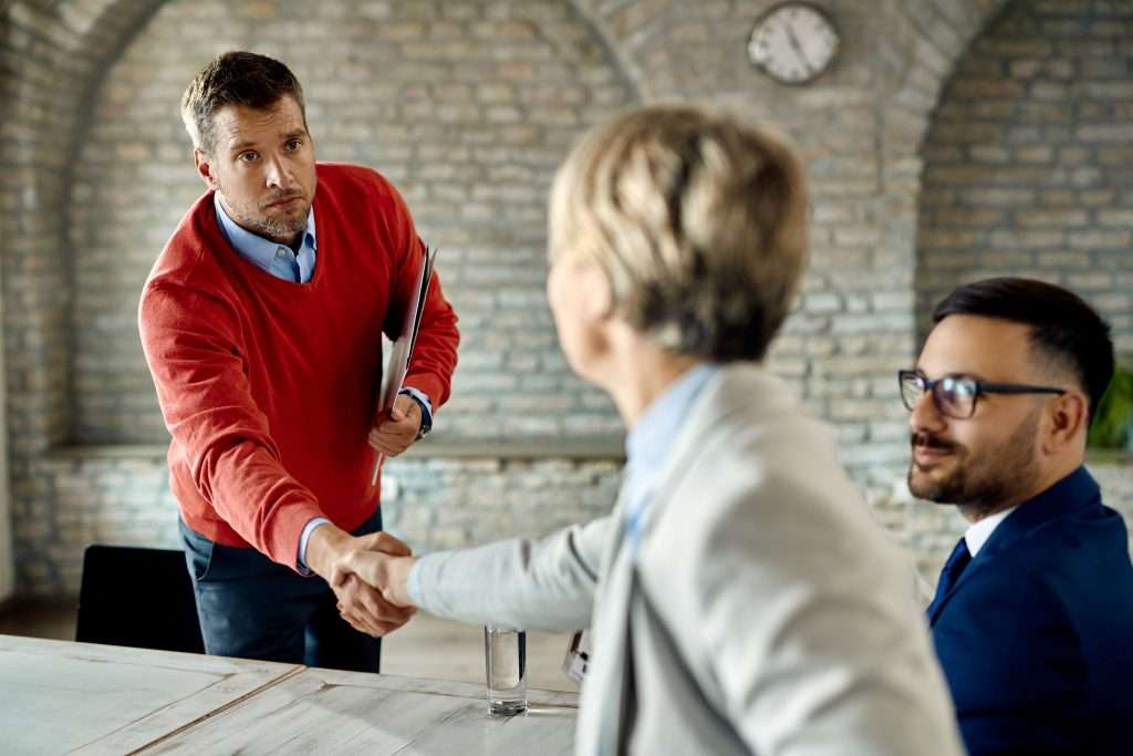 How to Negotiate the Best Deal When Buying a Business: Tips from Industry Experts 2 Negotiating the best deal: Tips and strategies for presenting a strong offer and navigating counteroffers to achieve a successful business acquisition